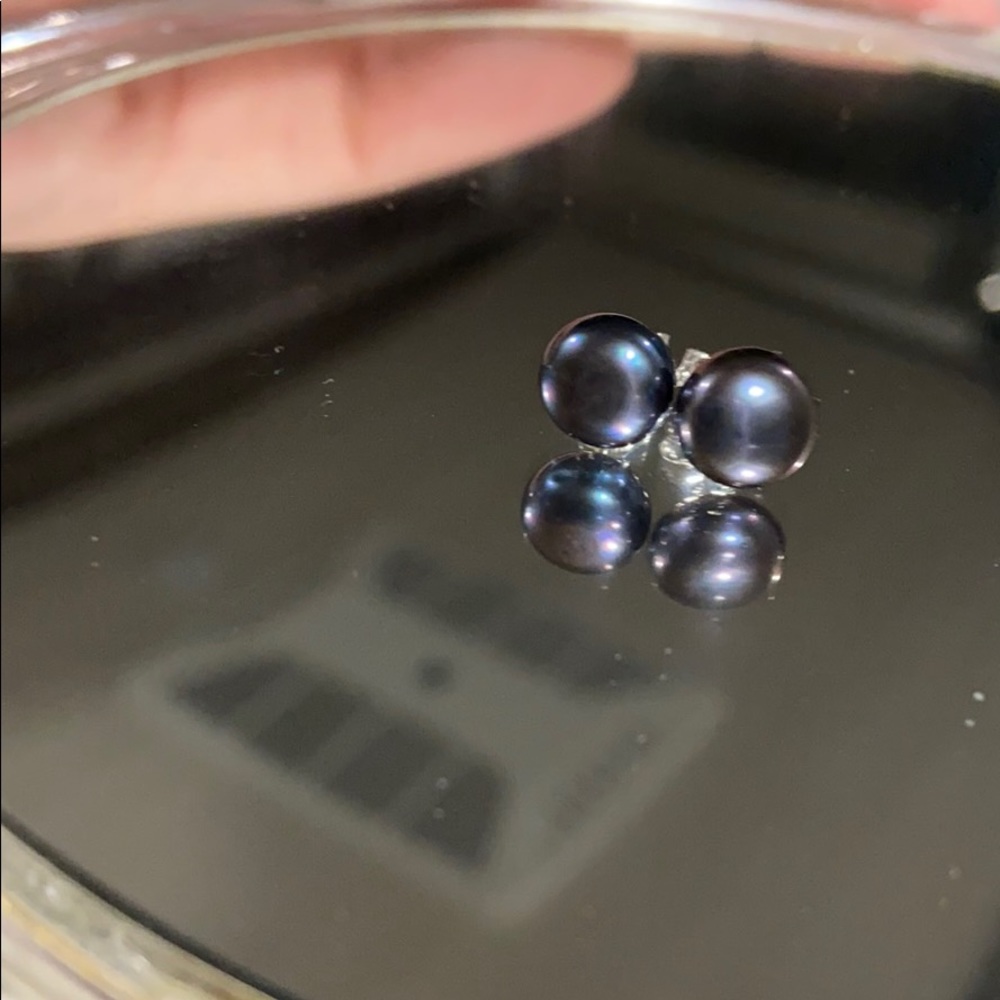 Natural black fresh water pearl studs